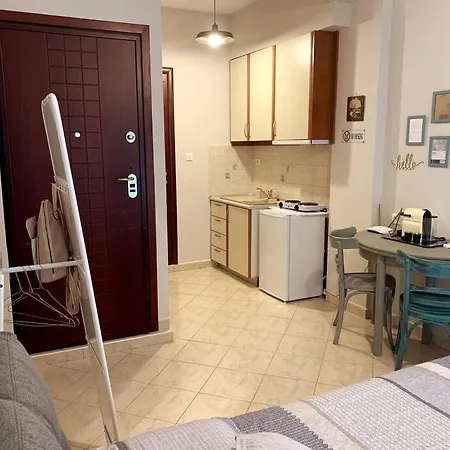 Διαμέρισμα Apartment! Wifi, A/c, Netflix, Self Check-in! *