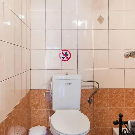 Apartment! Wifi, A/c, Netflix, Self Check-in! Θεσσαλονίκη